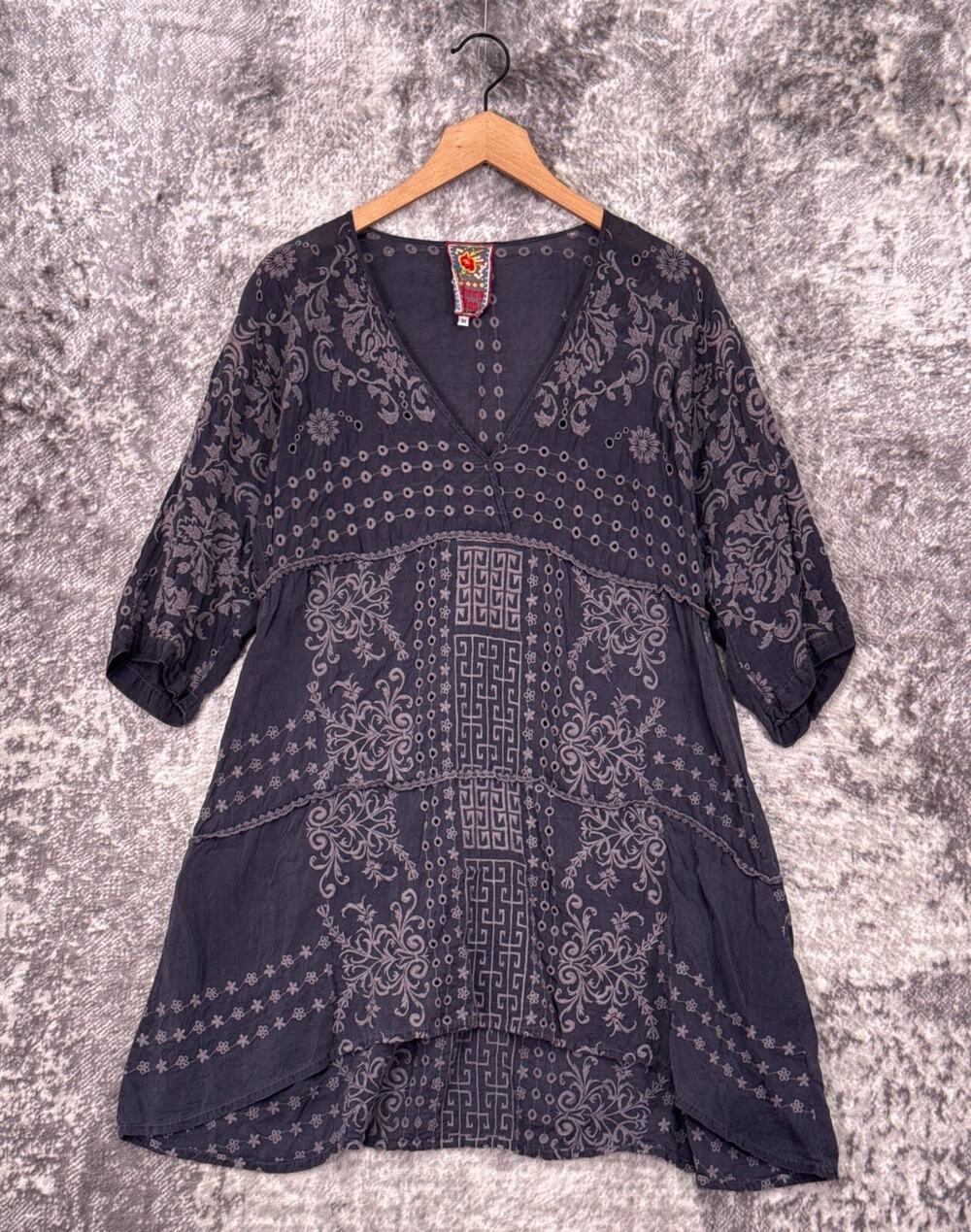 Johnny Was Tunic Top Medium Womens Gray Cupra Embroidered Floral Eyelet High Low